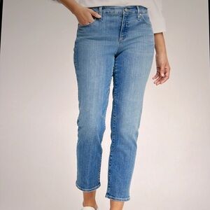 Chico’s So Slimming Girlfriend Crop Jeans